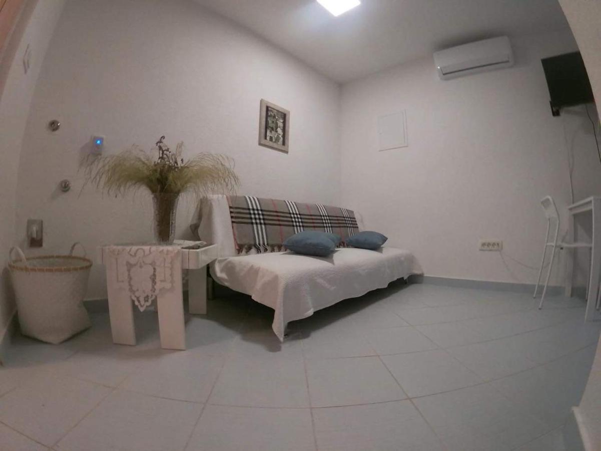 Apartmani Kate Stari Grad  Buitenkant foto