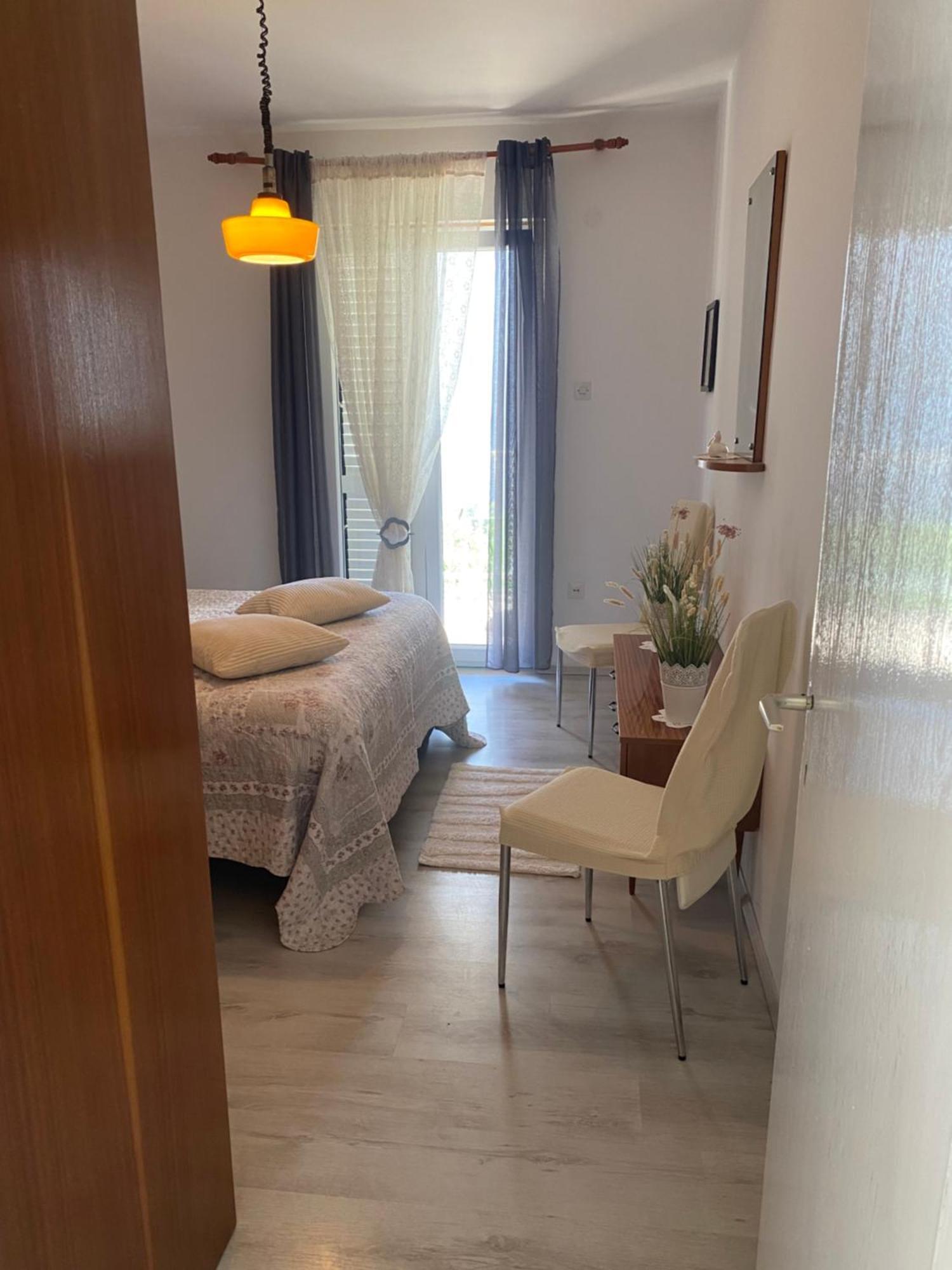 Apartmani Kate Stari Grad  Buitenkant foto