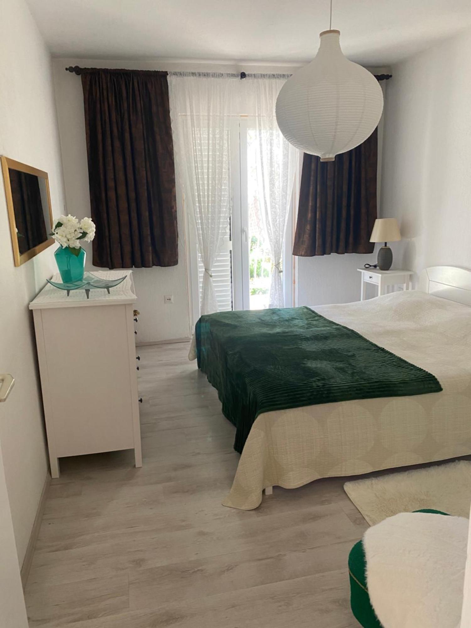 Apartmani Kate Stari Grad  Buitenkant foto